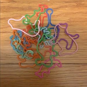 16 silly bands